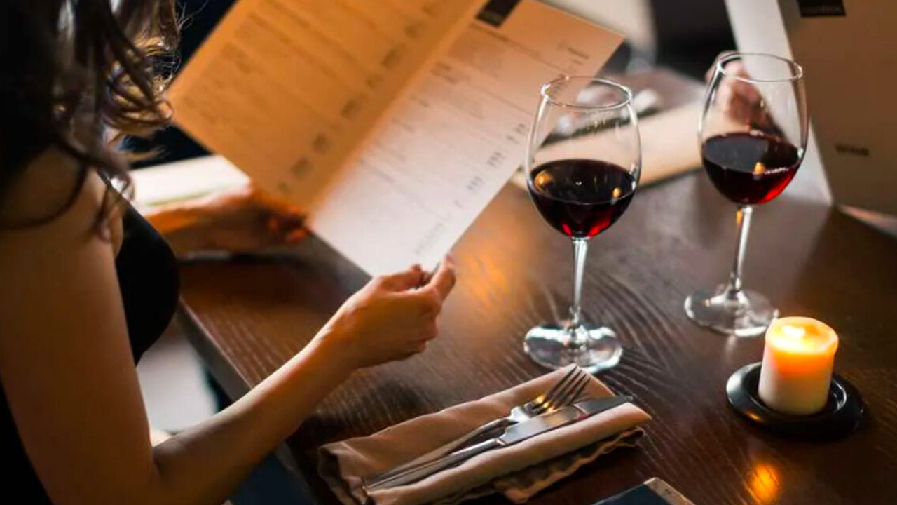 Il vino si vende meno. Ma siamo sicuri che sia solo colpa del consumatore?